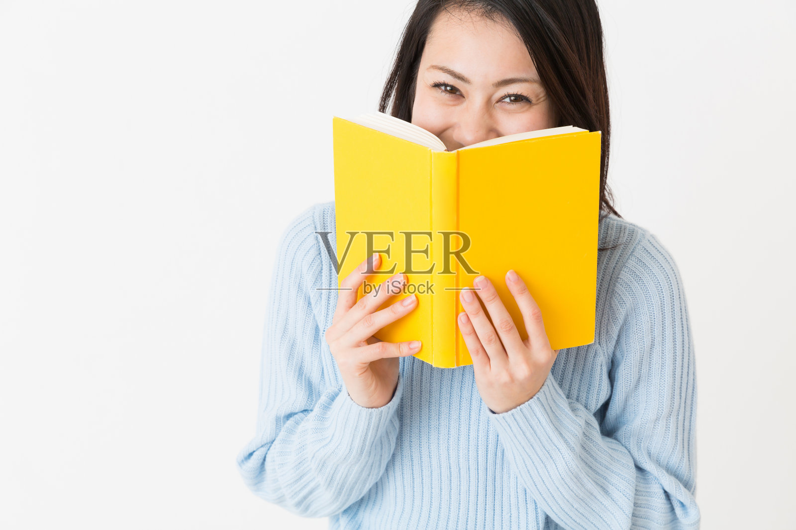 年轻迷人的亚洲女子照片摄影图片