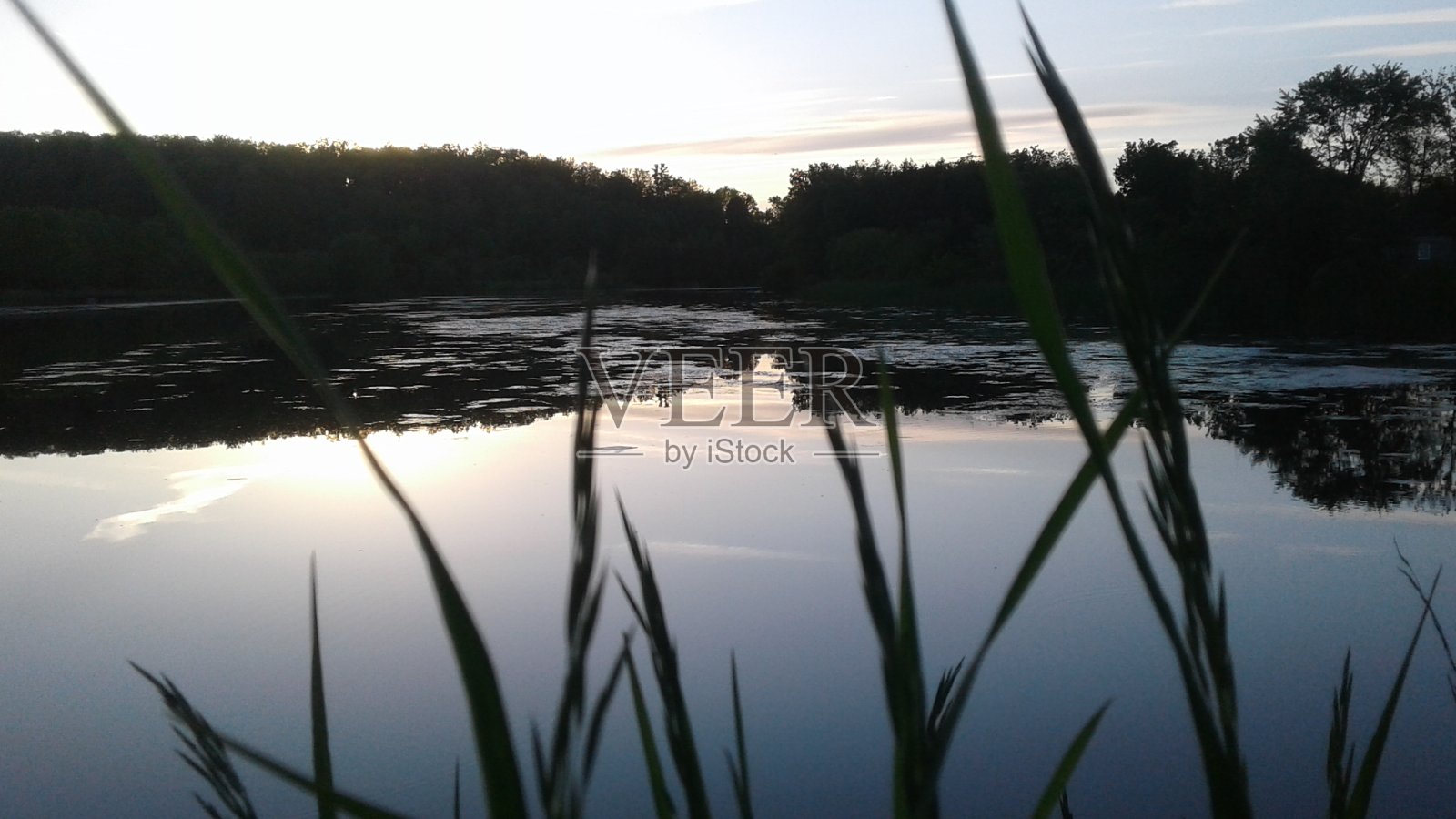 黄昏中消逝的光照片摄影图片