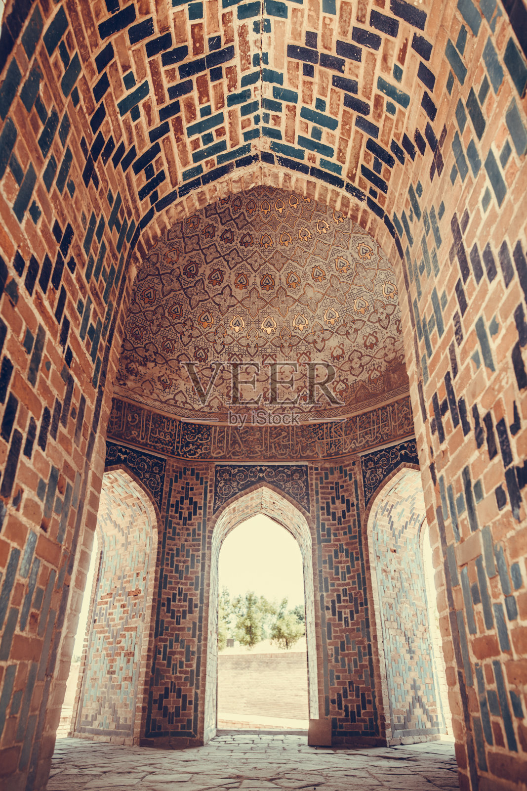 乌兹别克斯坦布哈拉的伊斯兰学校照片摄影图片