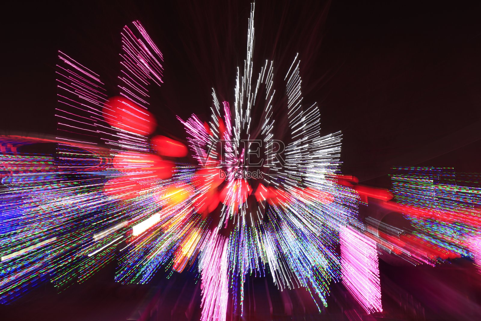 黑暗中的灯光效果照片摄影图片