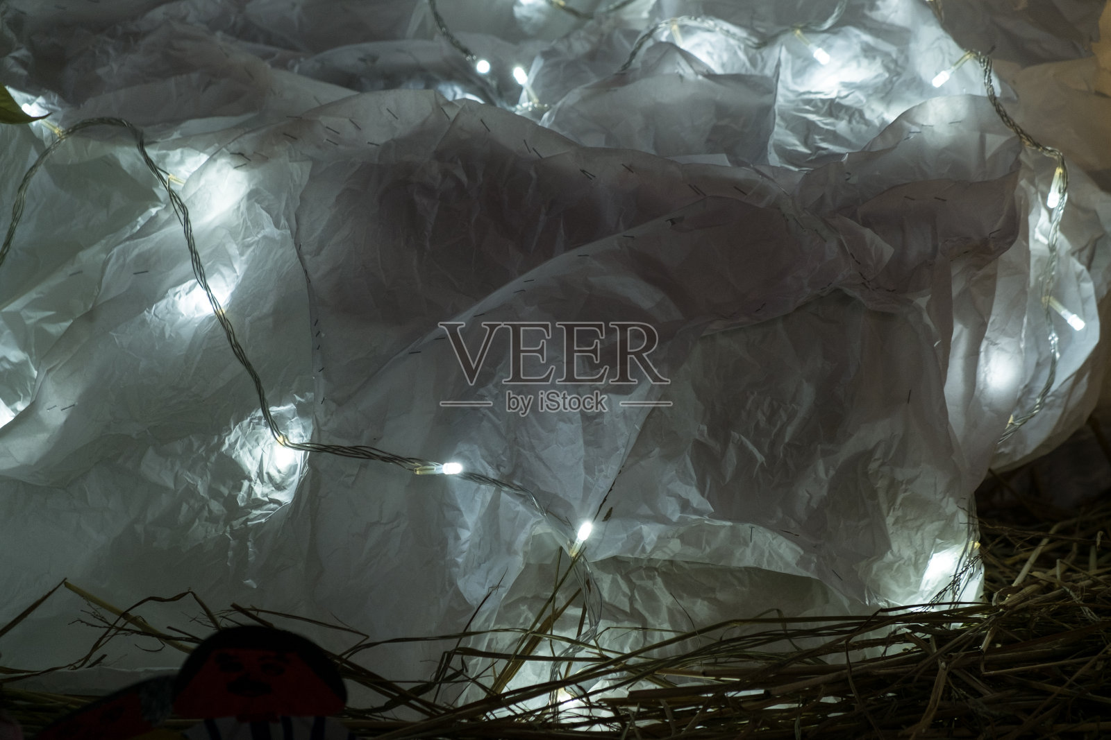 教堂里的圣诞装饰。照片摄影图片