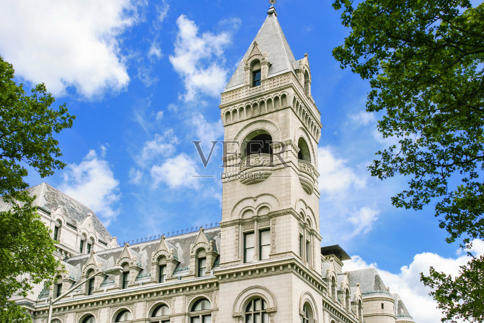 盖德曼广场西的历史建筑，紧邻国王县最高法院，纽约布鲁克林，美国。照片摄影图片