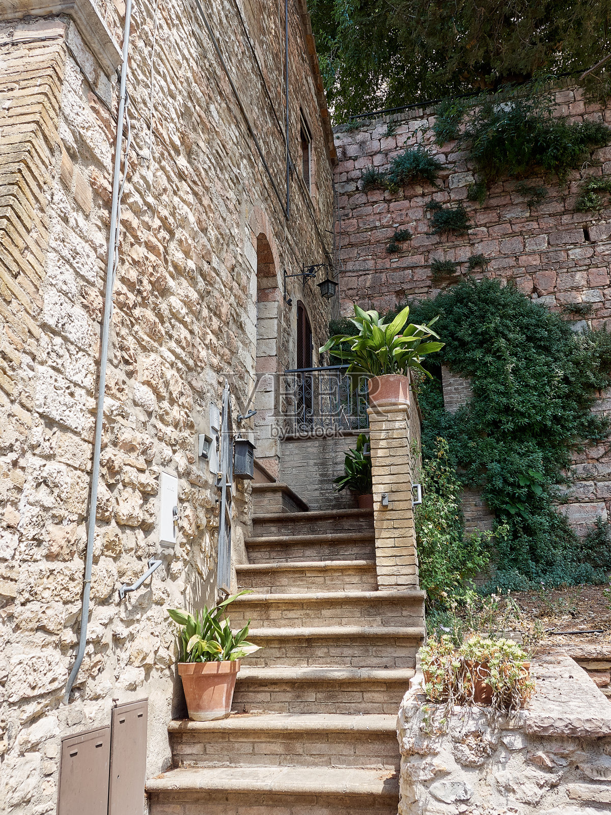 老建筑楼梯俯视图照片摄影图片