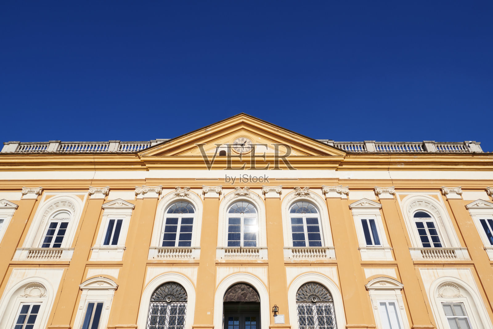 18世纪的卡瑟塔教堂照片摄影图片