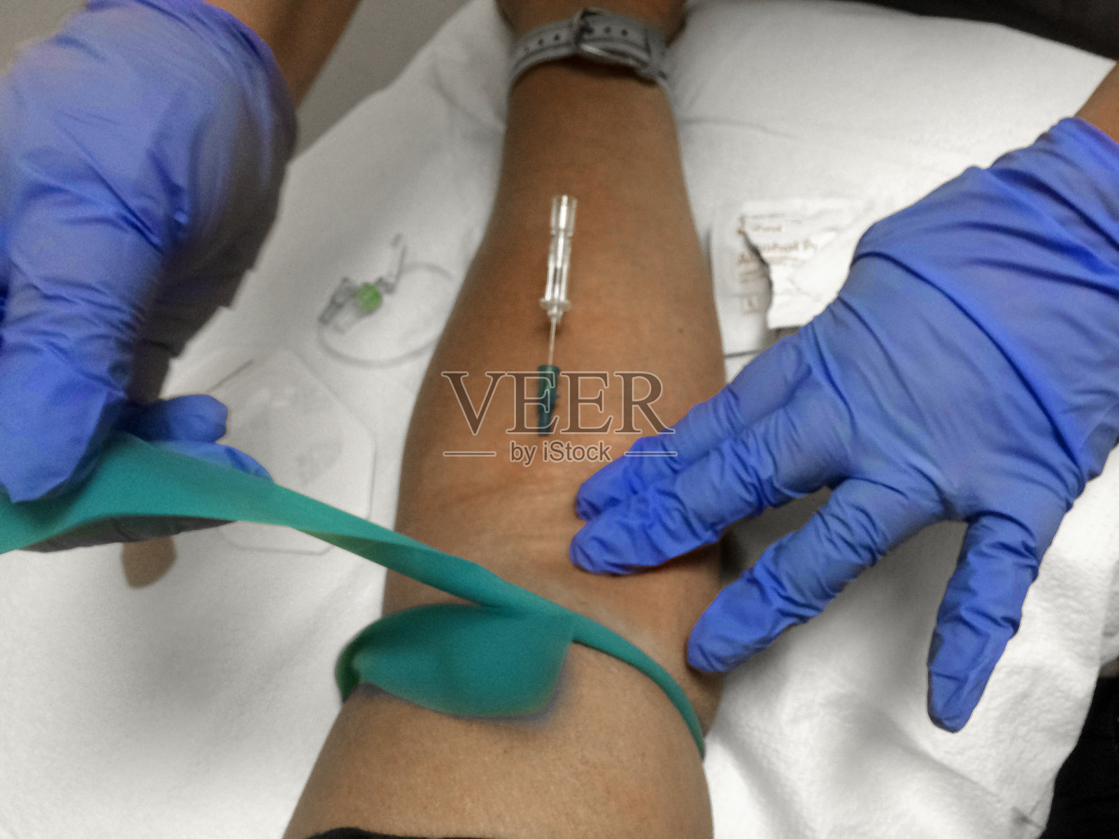 从PICC线抽血:如何插入照片摄影图片