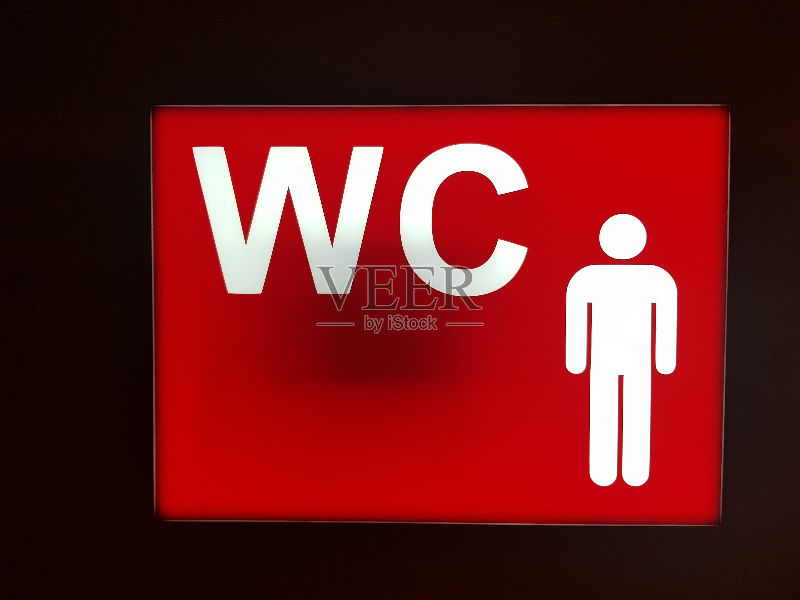 板女厕所照片摄影图片