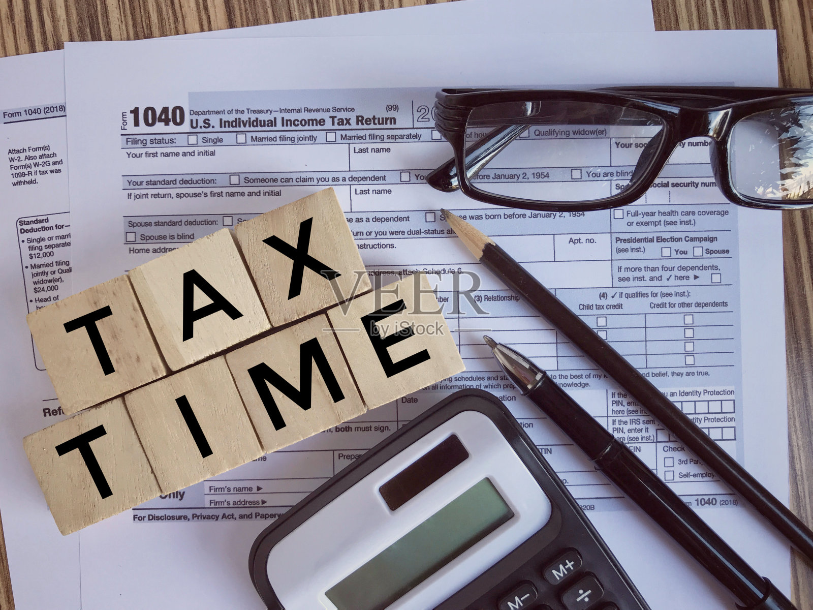 美国税收的概念。照片摄影图片