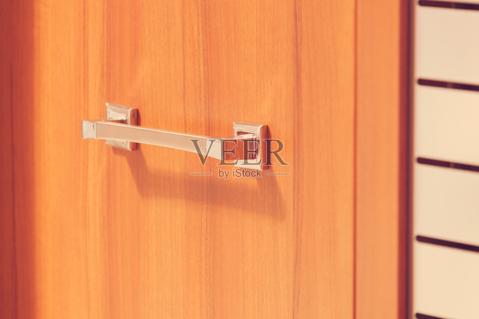 门把手和钥匙孔照片摄影图片