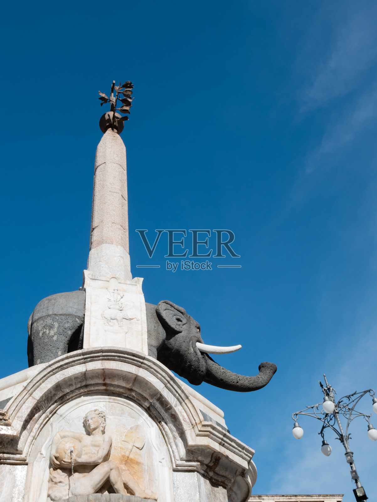 著名的大象与方尖碑，代表卡塔尼亚的象征照片摄影图片
