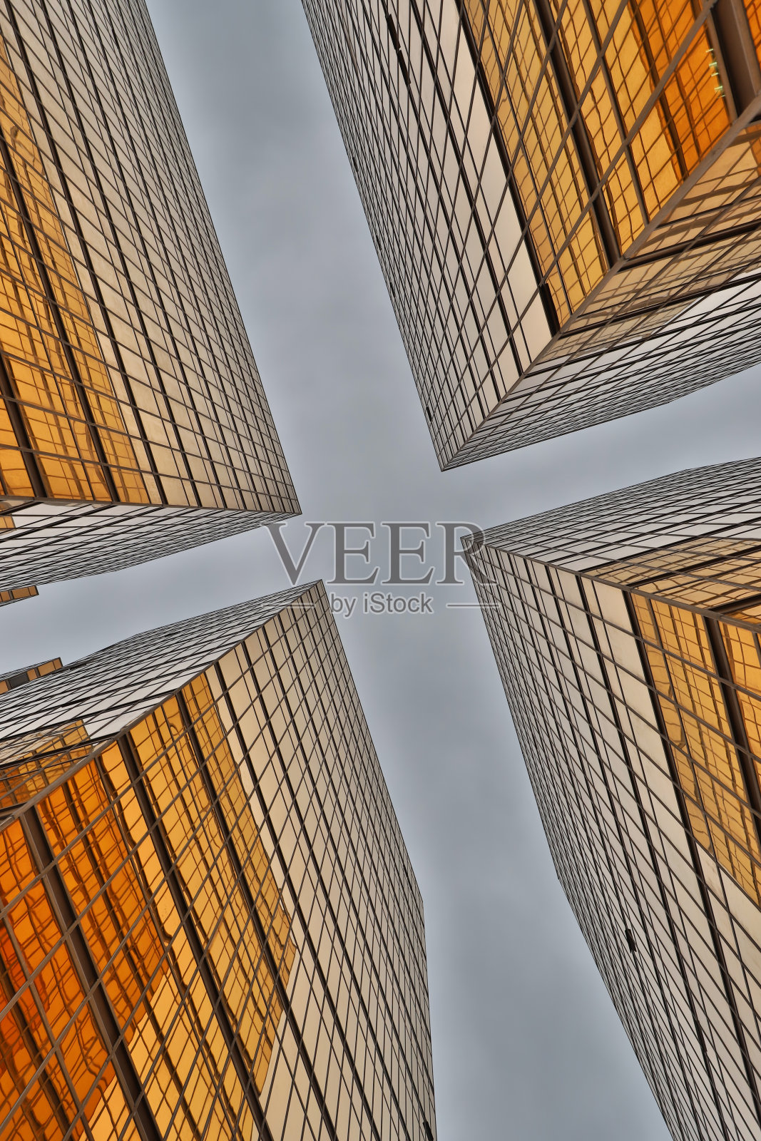 位于尖沙咀的金窗大厦照片摄影图片