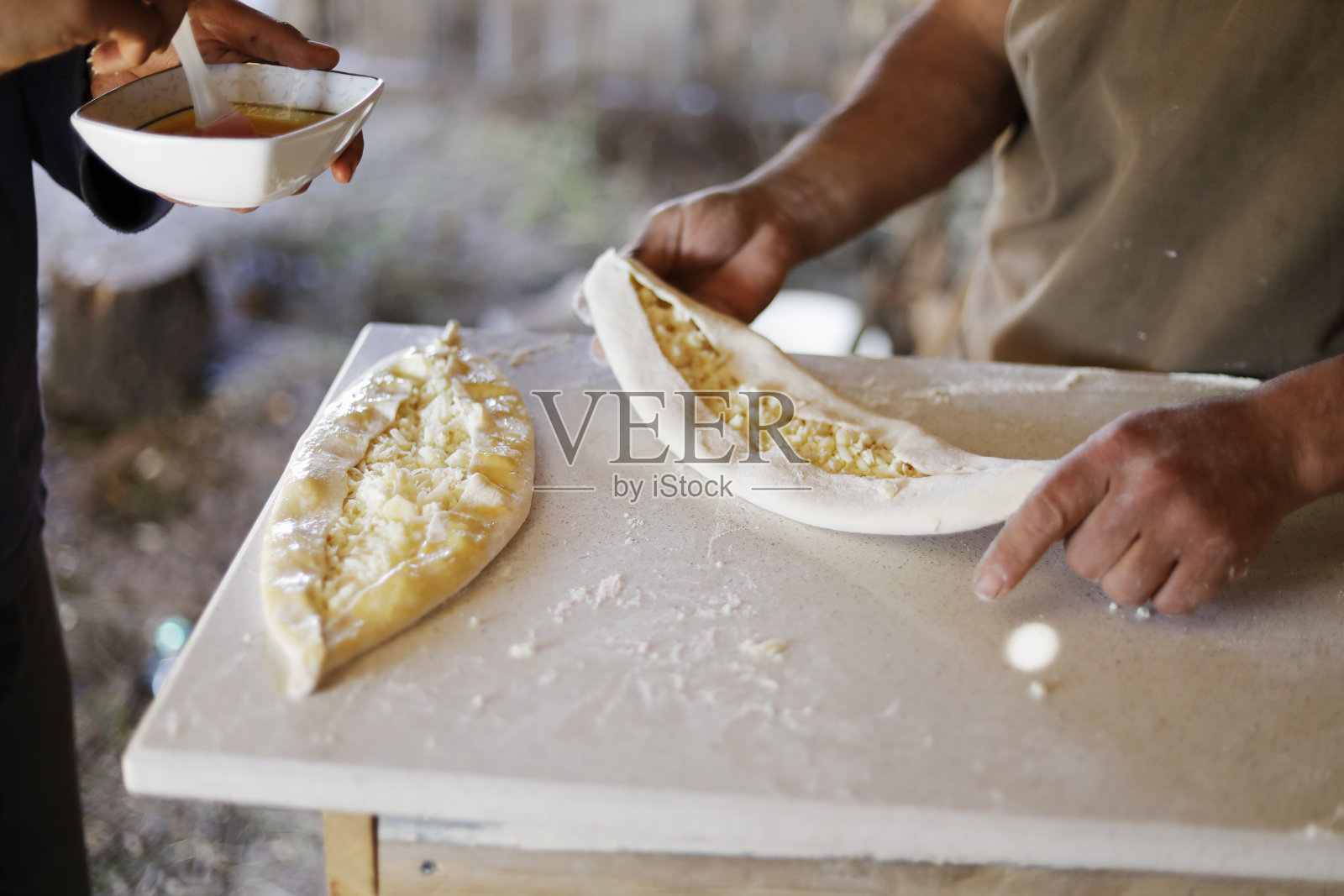 准备面团照片摄影图片