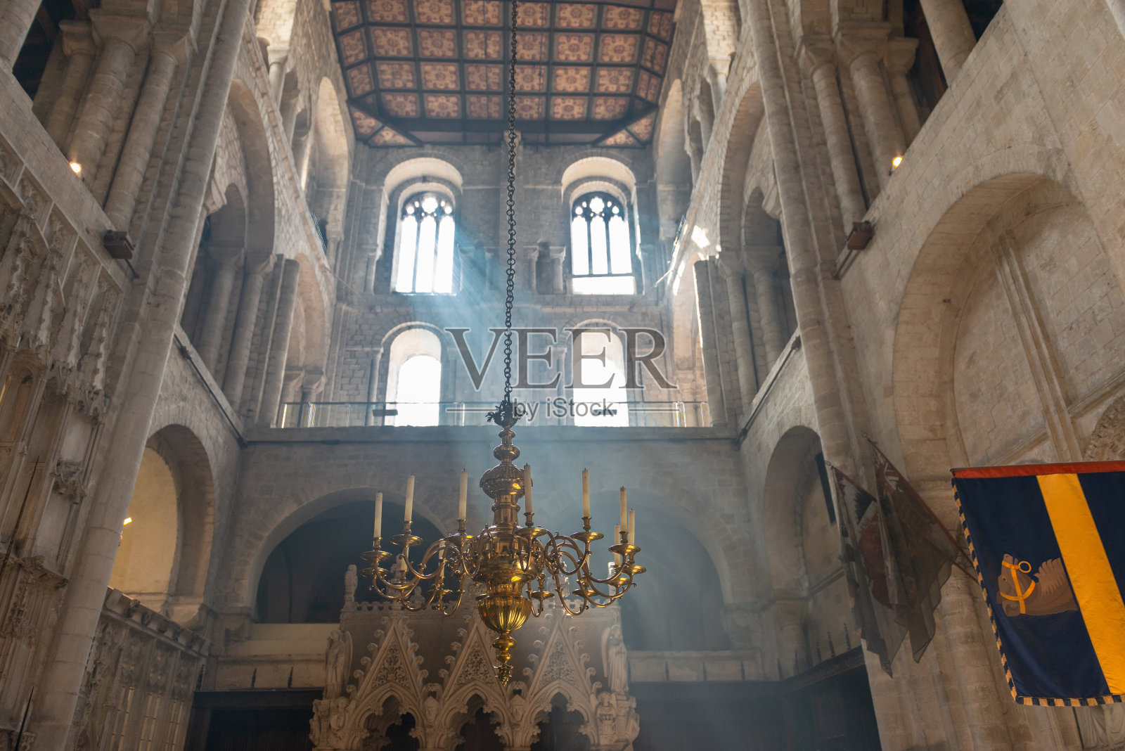 温彻斯特大教堂的光柱照片摄影图片