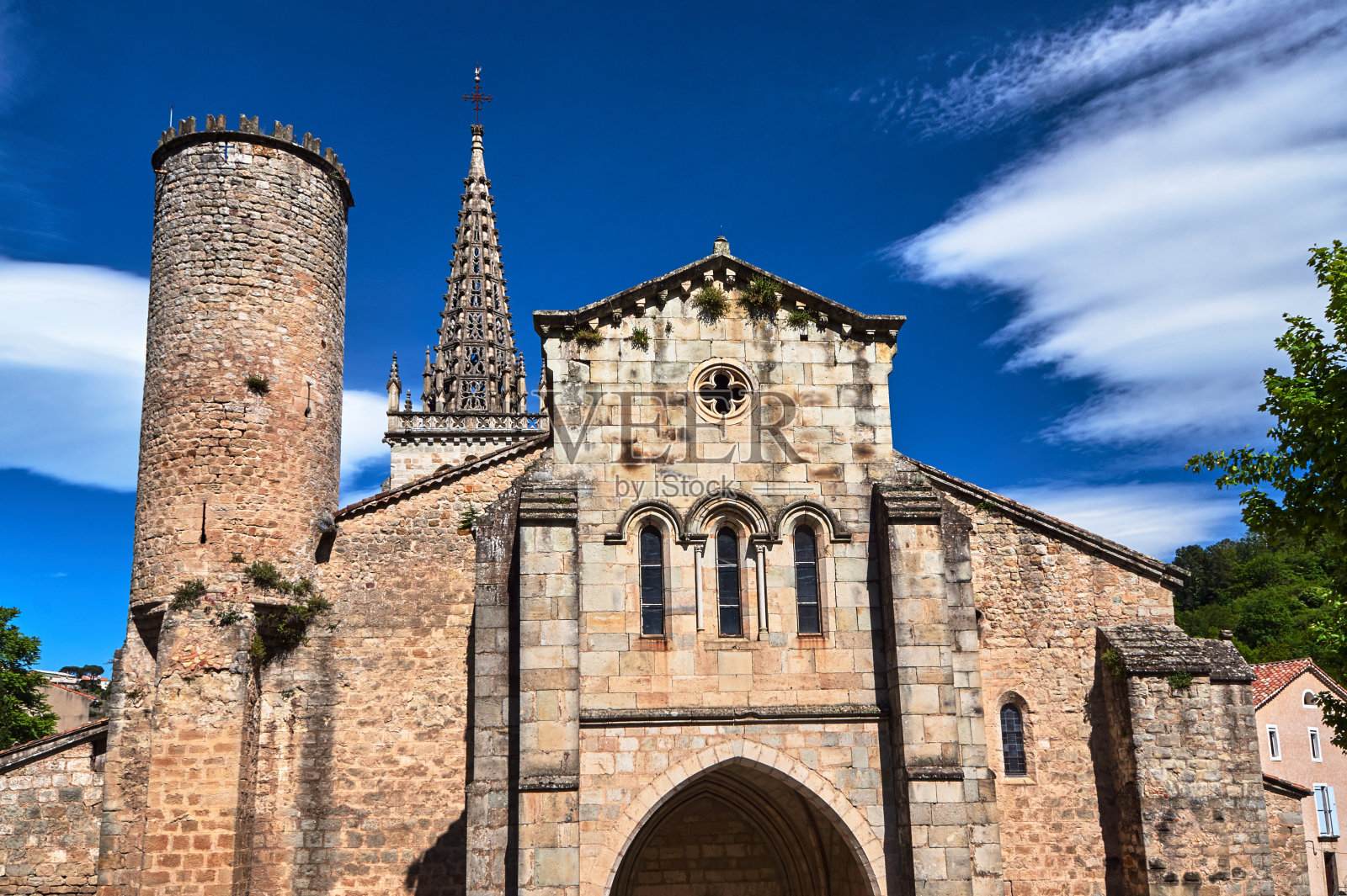 大让提尔的中世纪圣母教堂照片摄影图片