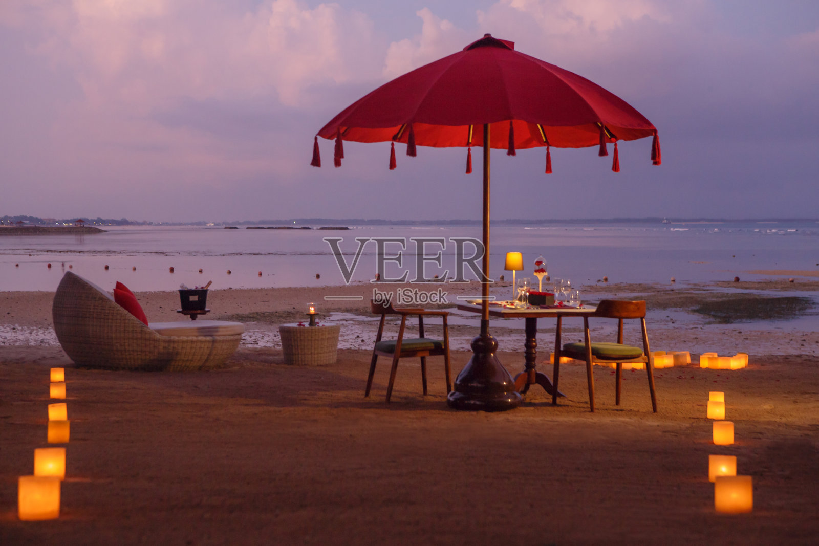 情人节浪漫晚餐照片摄影图片