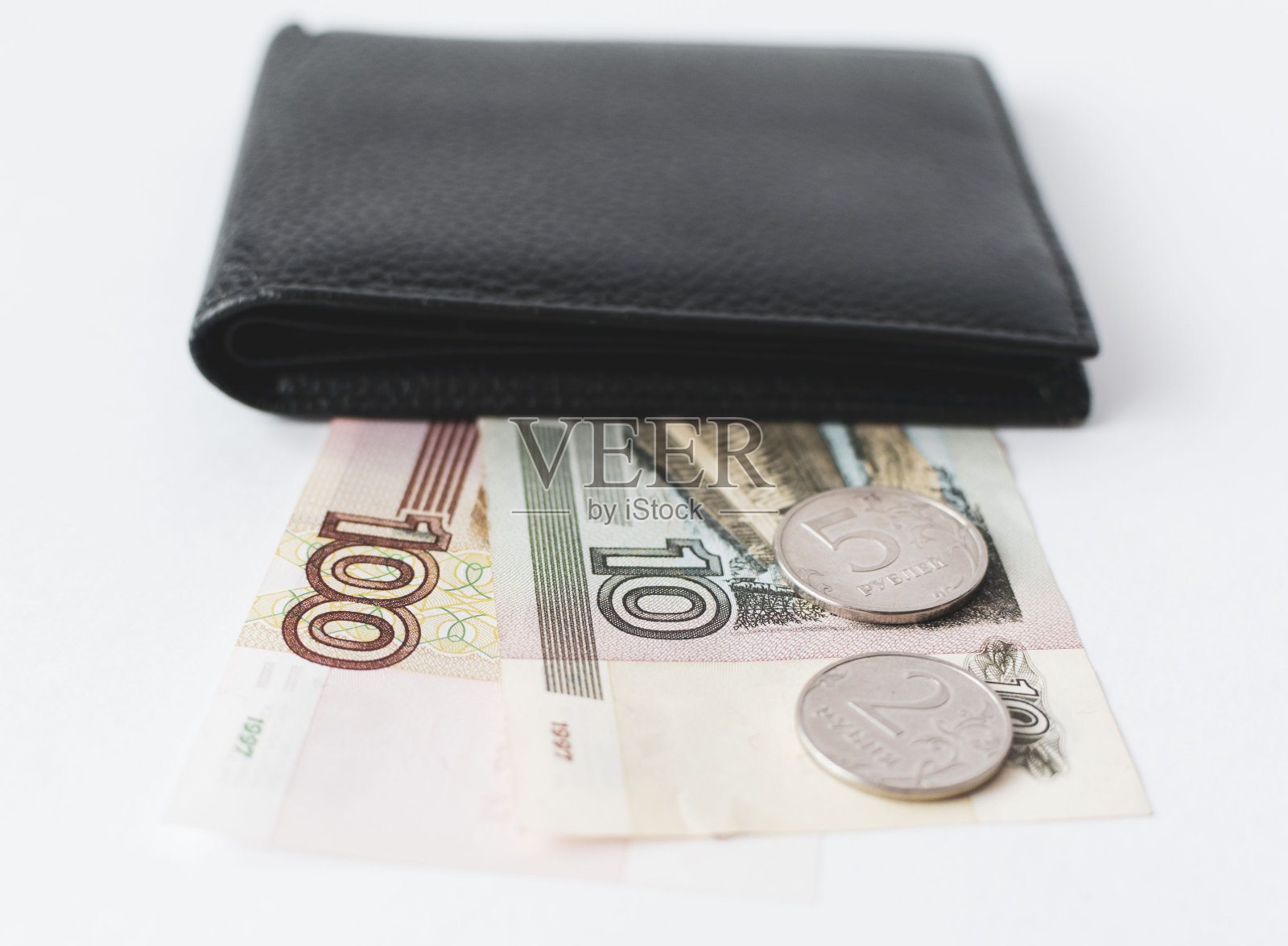 117俄罗斯卢布和黑色皮夹照片摄影图片