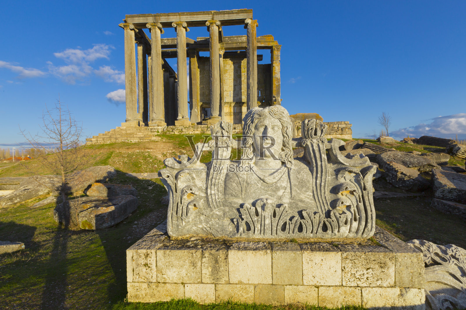 土耳其库塔哈亚卡夫达希萨尔的艾佐奈古城照片摄影图片