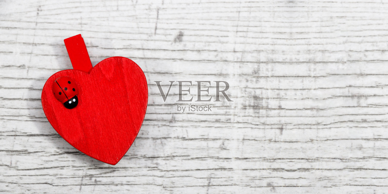 红心挂瓢虫照片摄影图片