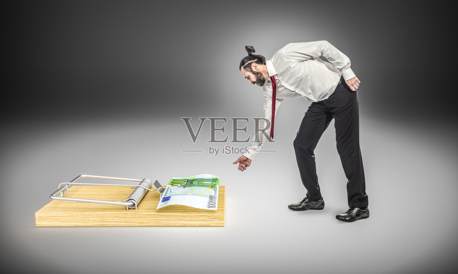 人和金钱陷阱照片摄影图片