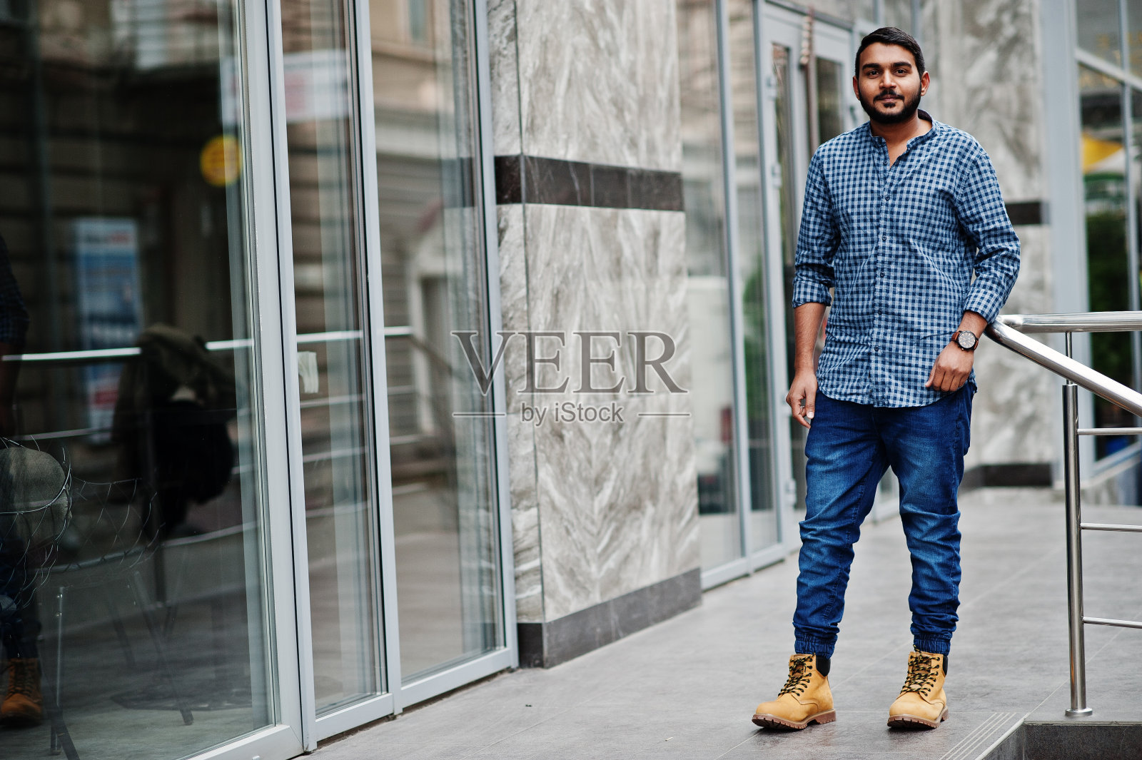 时尚的印度模特照片摄影图片