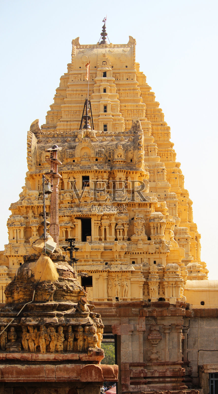 病毒寺就在拐角处照片摄影图片