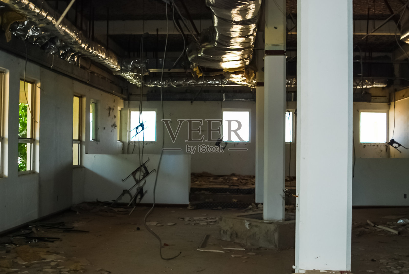 废弃的美国空军基地，希腊克里特岛照片摄影图片