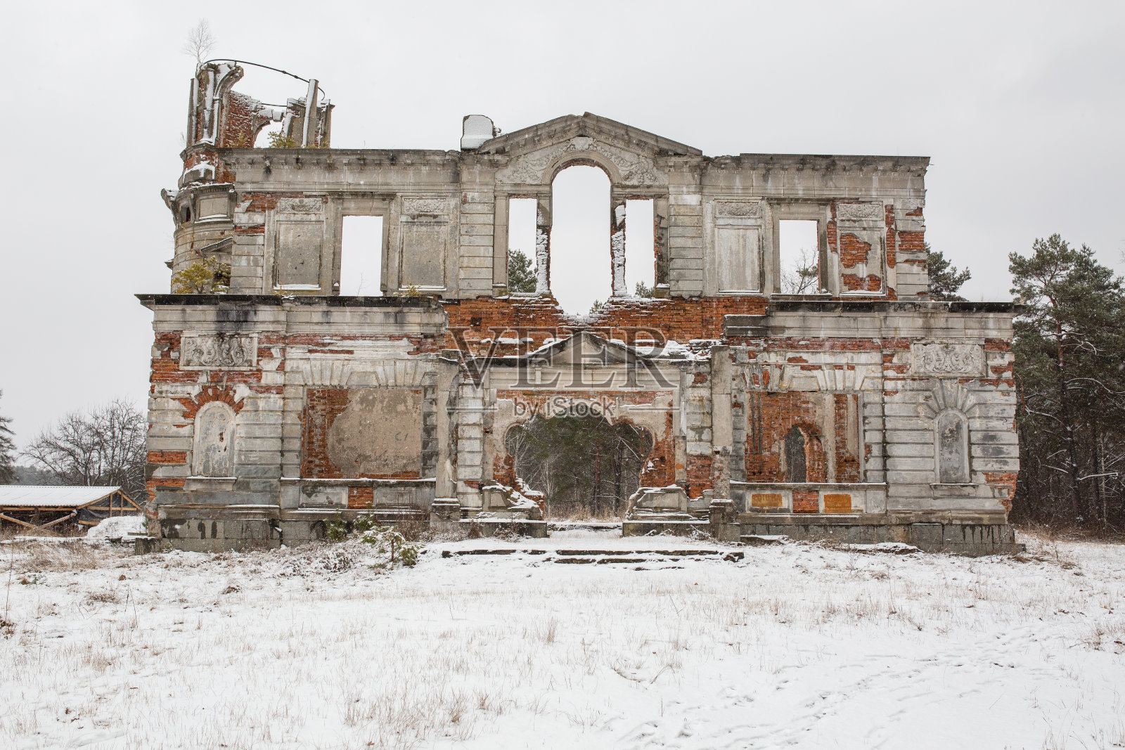 乌克兰日托米尔的一座古老城堡Tereshchenko Grod遗址。19世纪的宫殿照片摄影图片