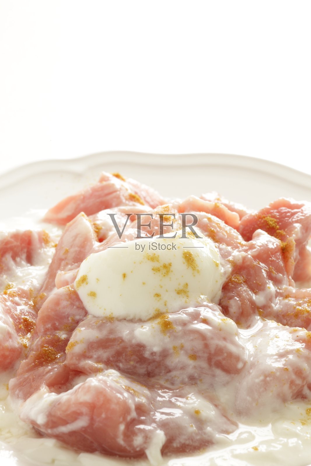 酸奶和鸡肉照片摄影图片