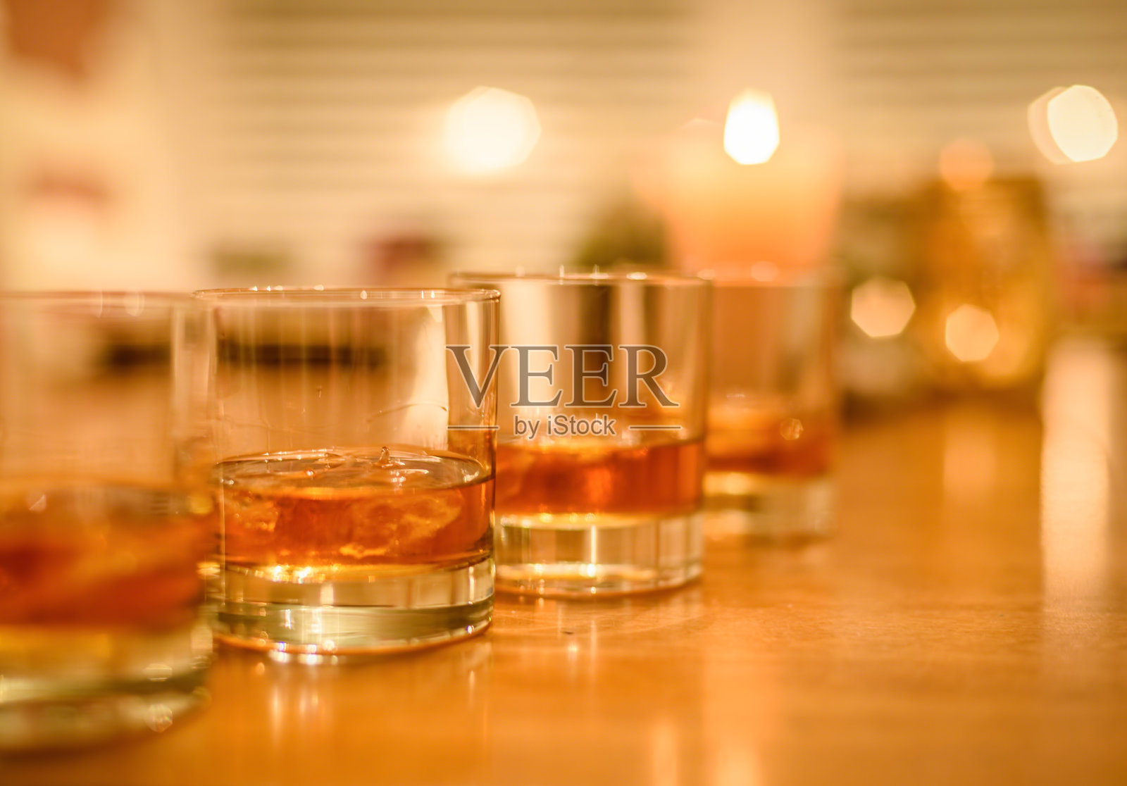 波旁品尝照片摄影图片