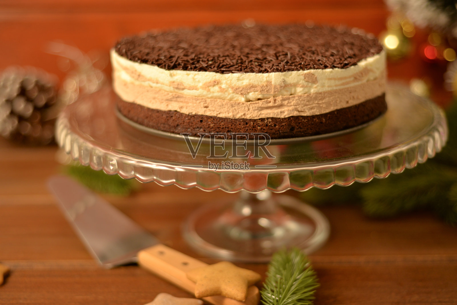 巧克力慕斯布朗尼蛋糕照片摄影图片