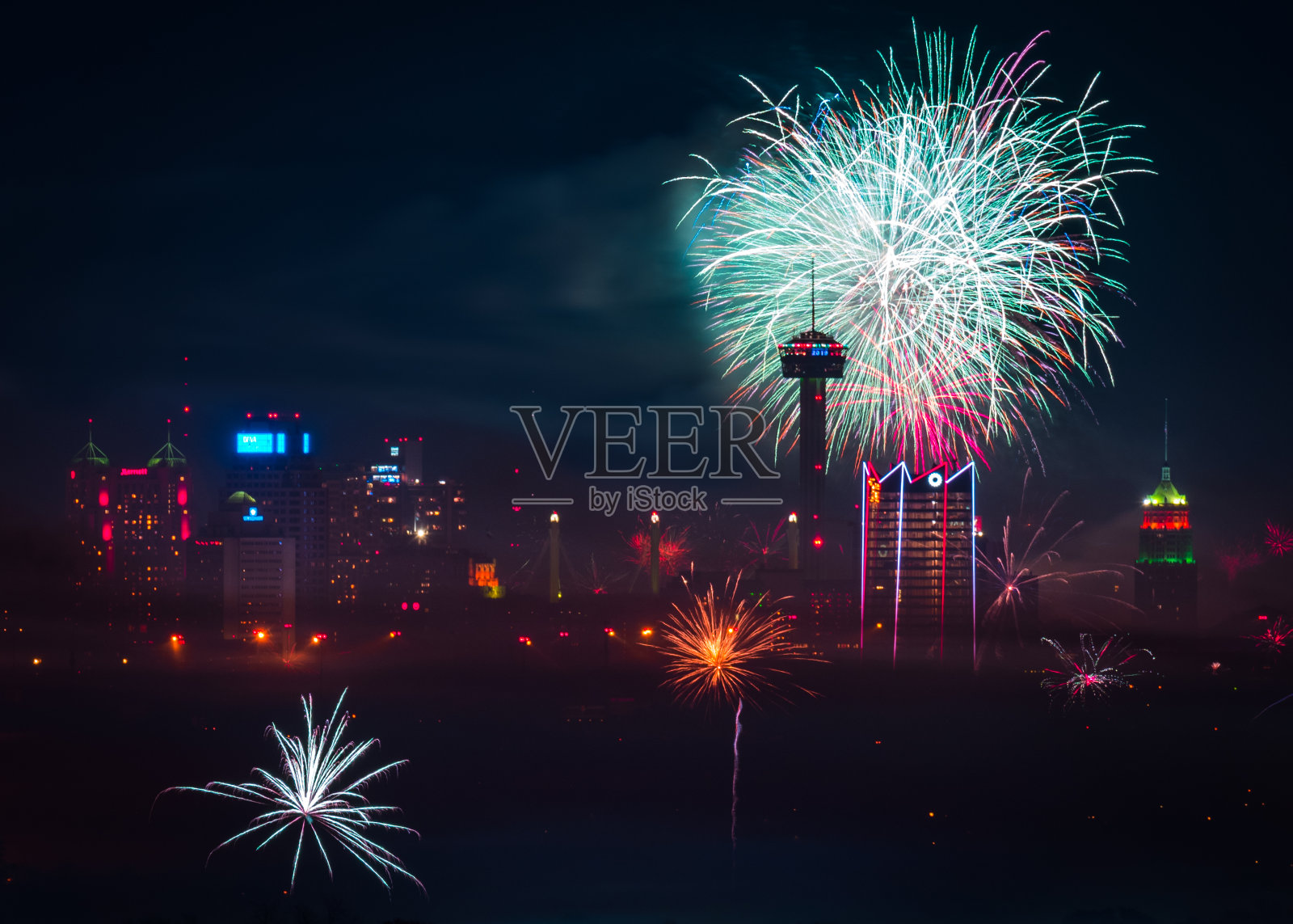 2019年圣安东尼奥新年烟花庆典照片摄影图片