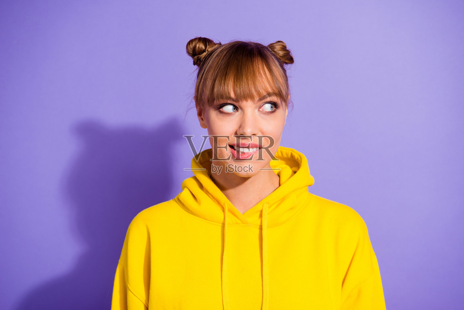 近距离的照片惊人的美丽的黑发她的夫人漂亮照片摄影图片