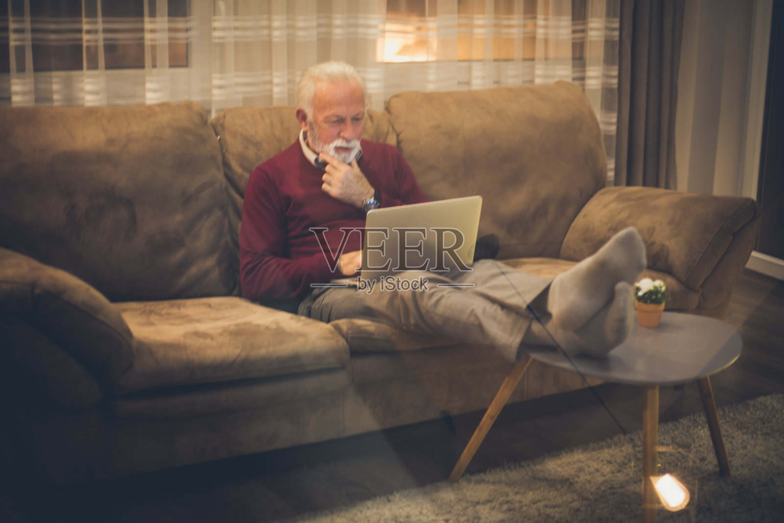 网络新闻。照片摄影图片