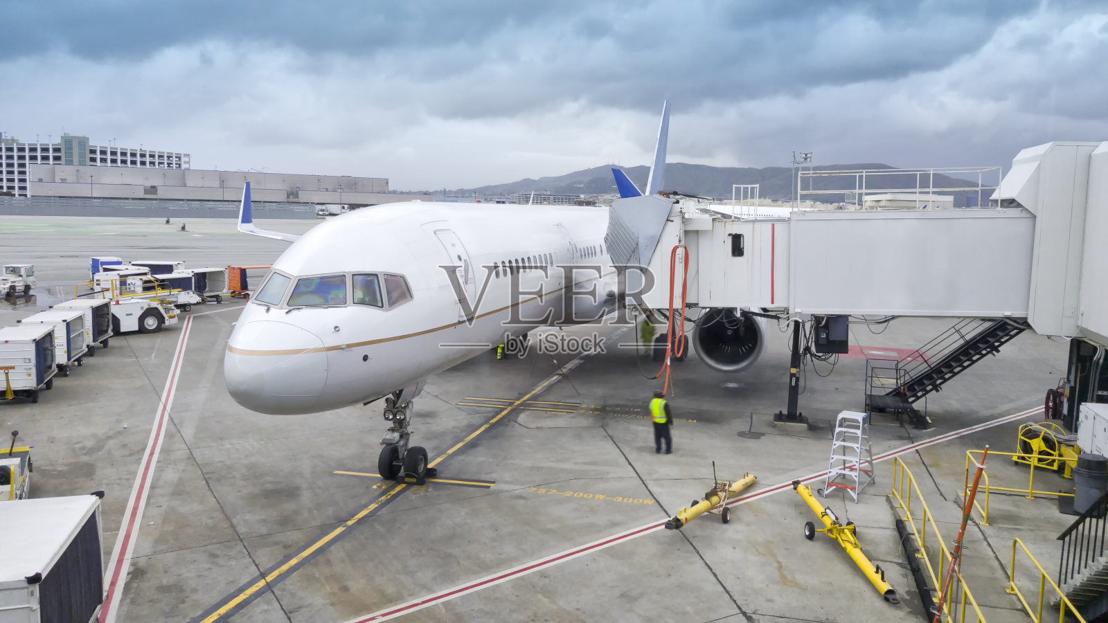 机场的地面行动照片摄影图片