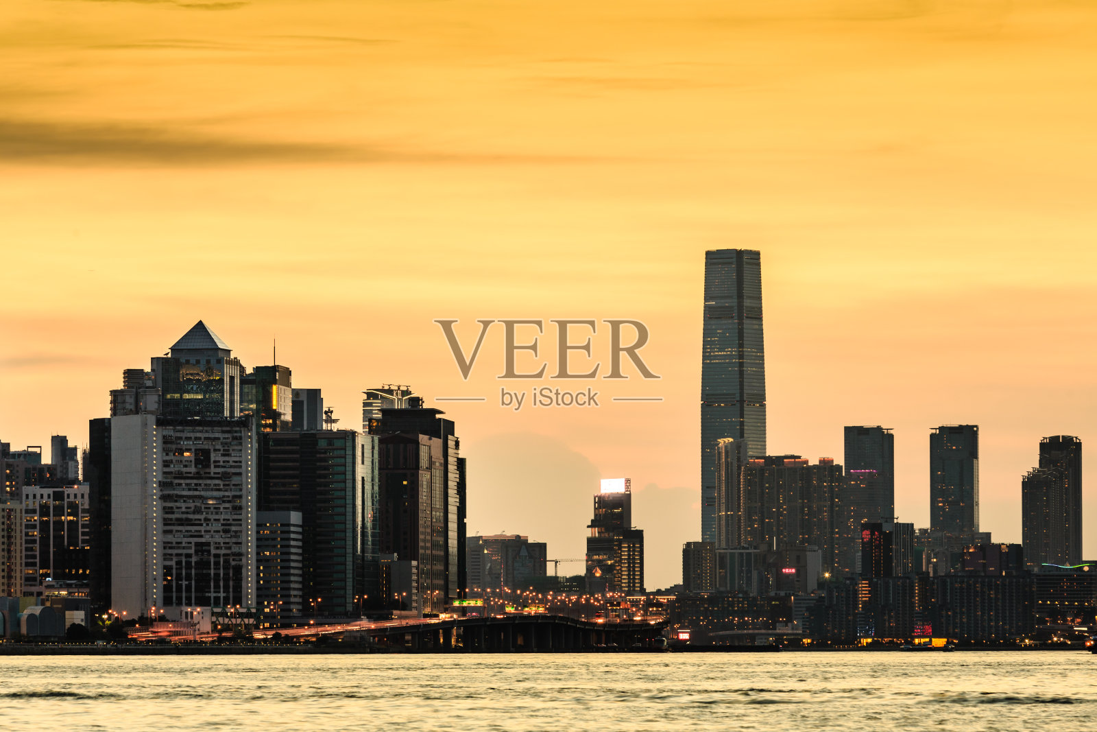 夕阳下的香港照片摄影图片