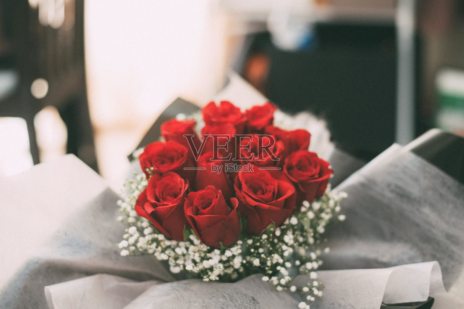 美丽的红玫瑰花束照片摄影图片