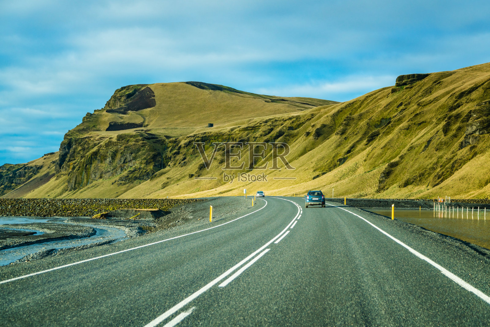 冰岛南部的公路照片摄影图片