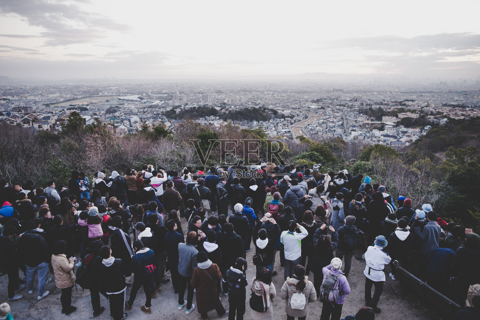 很多人在看日出照片摄影图片