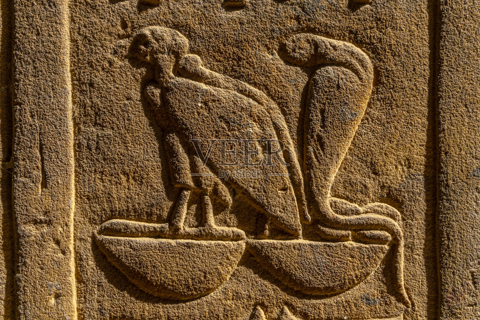 埃德福寺古代象形文字及浮雕。埃及照片摄影图片