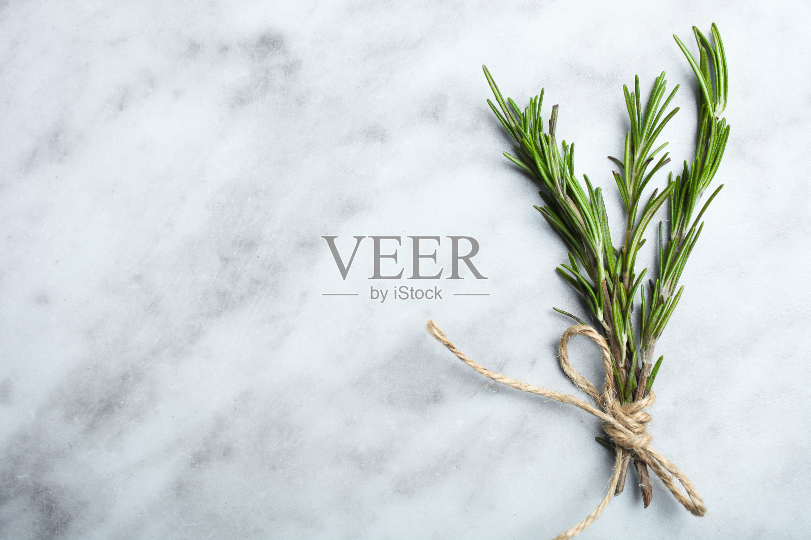 迷迭香和辣椒混合照片摄影图片