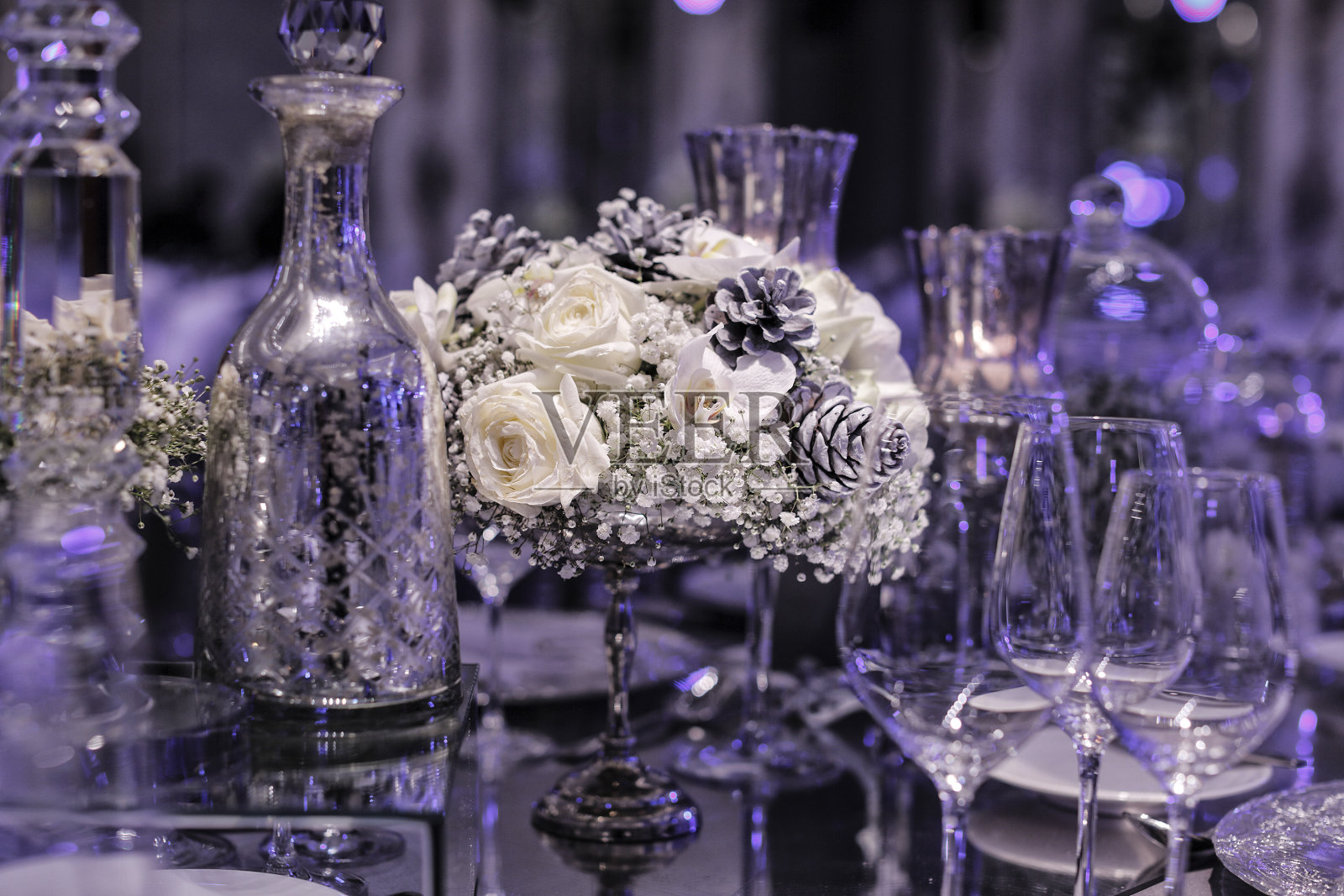 婚礼日活动组织餐桌装饰照片摄影图片