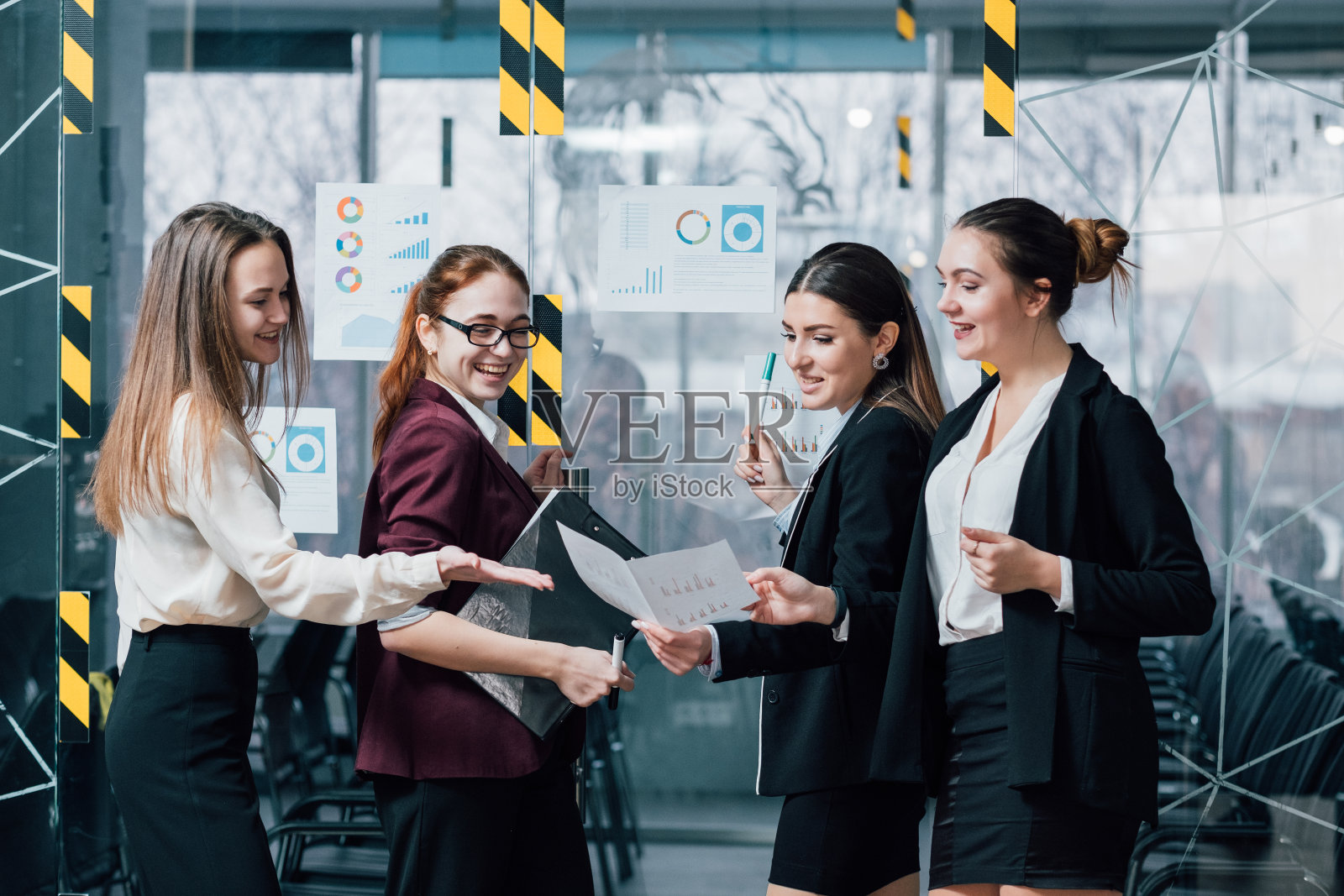 营销策略收入增长分析图照片摄影图片