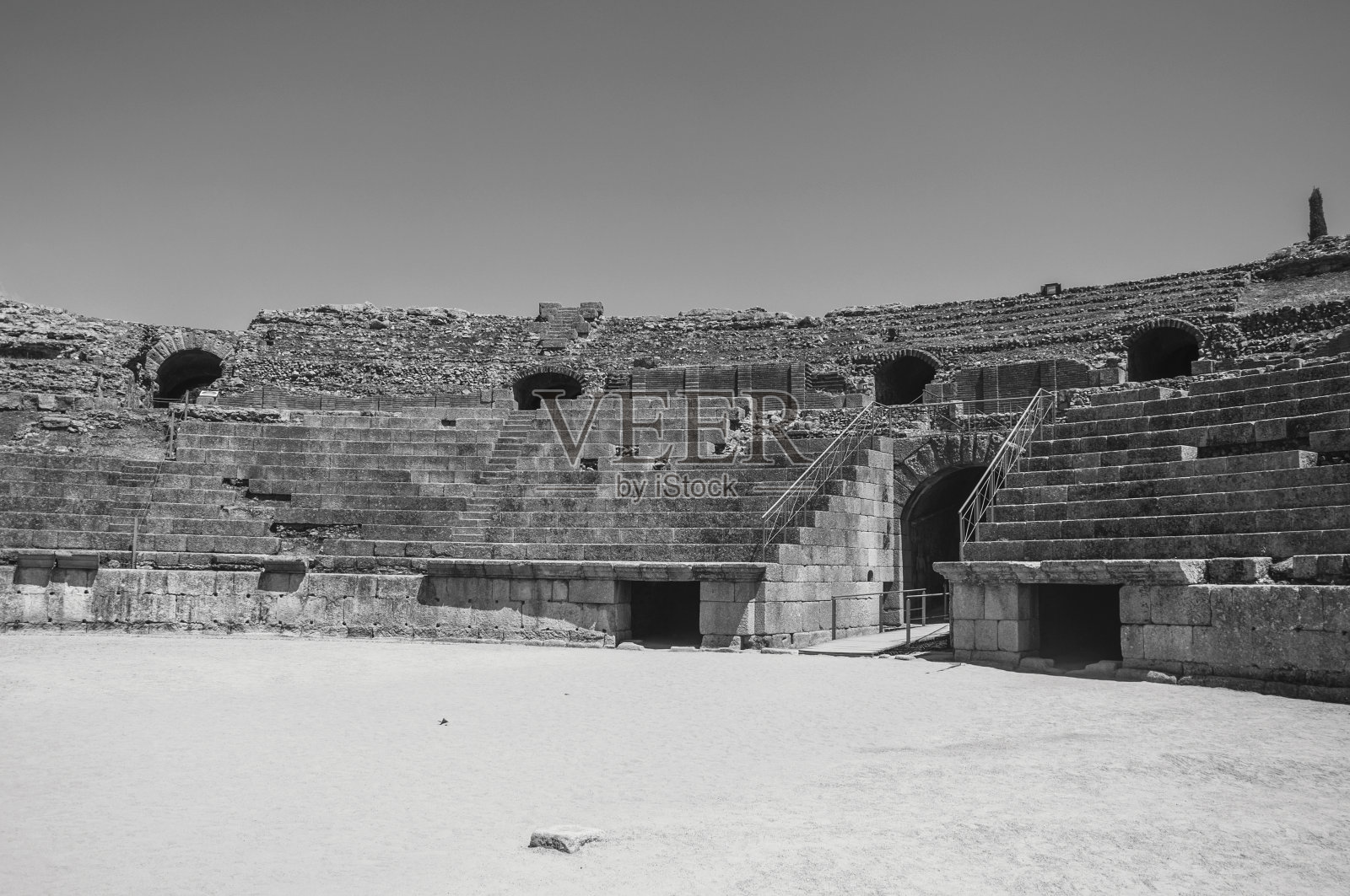 梅里达考古遗址的罗马圆形剧场照片摄影图片