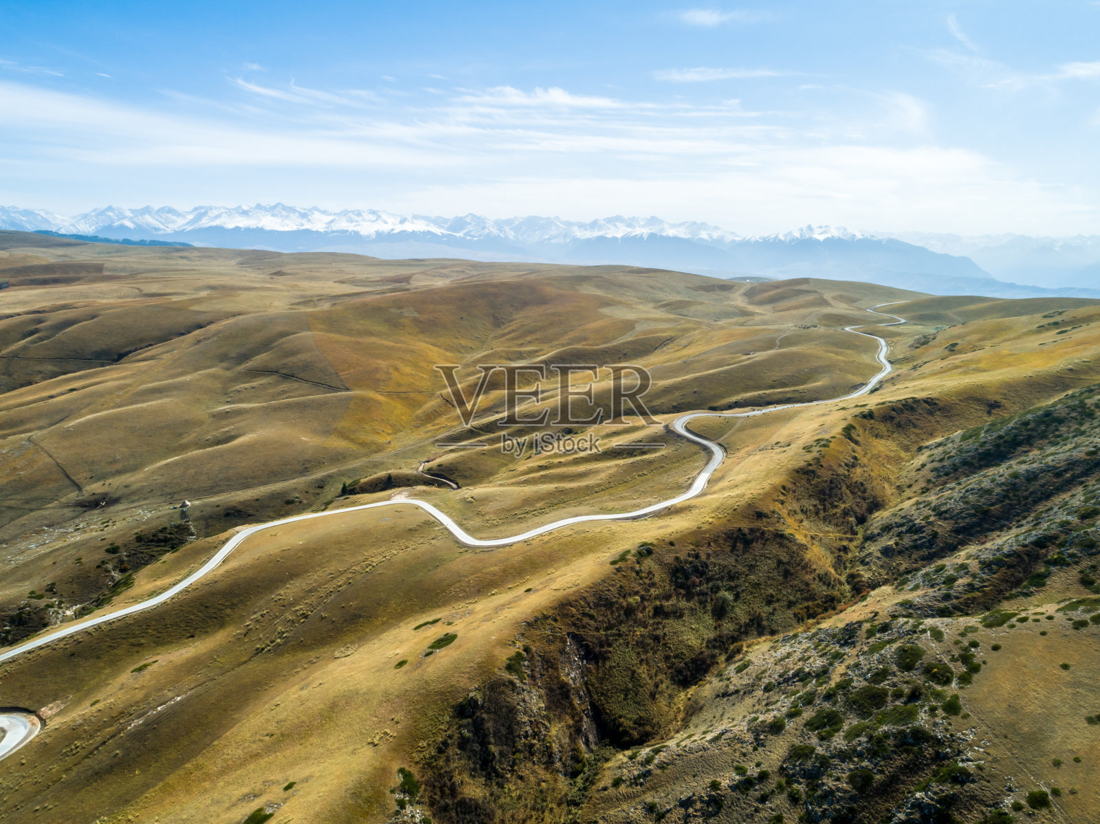 新疆克拉玛依草原风光照片摄影图片