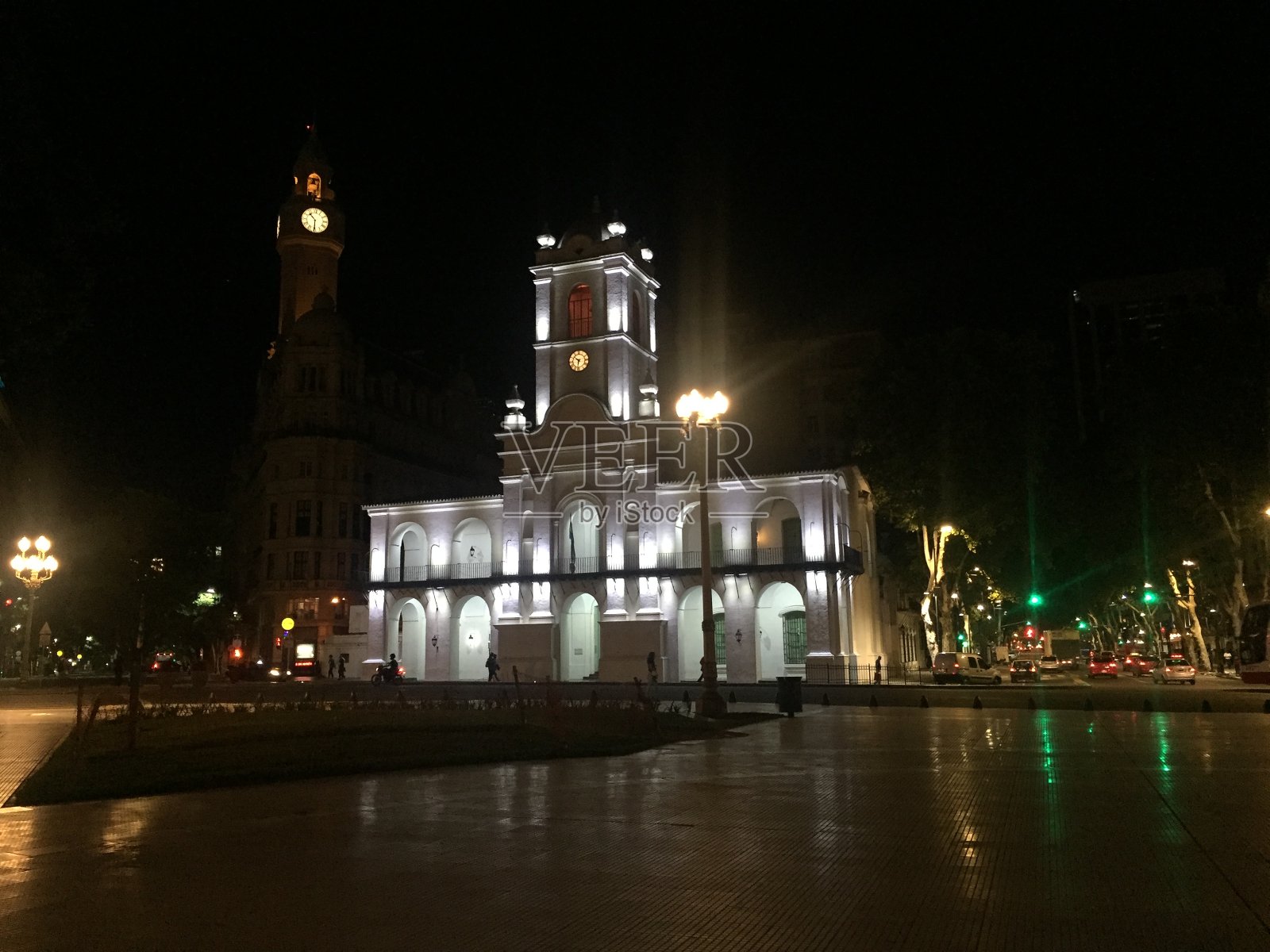 晚上在国会大厦照片摄影图片