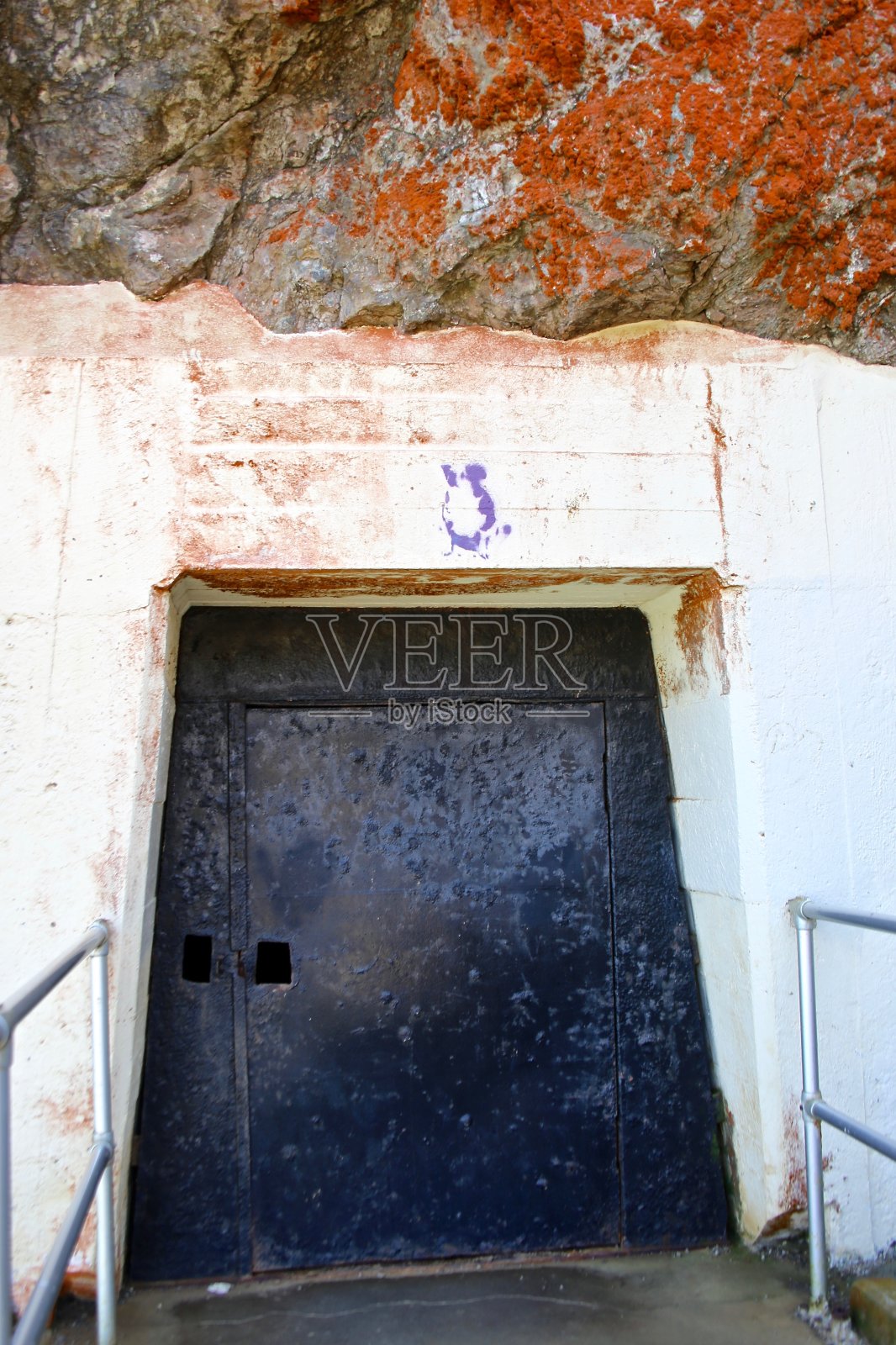 金属门照片摄影图片