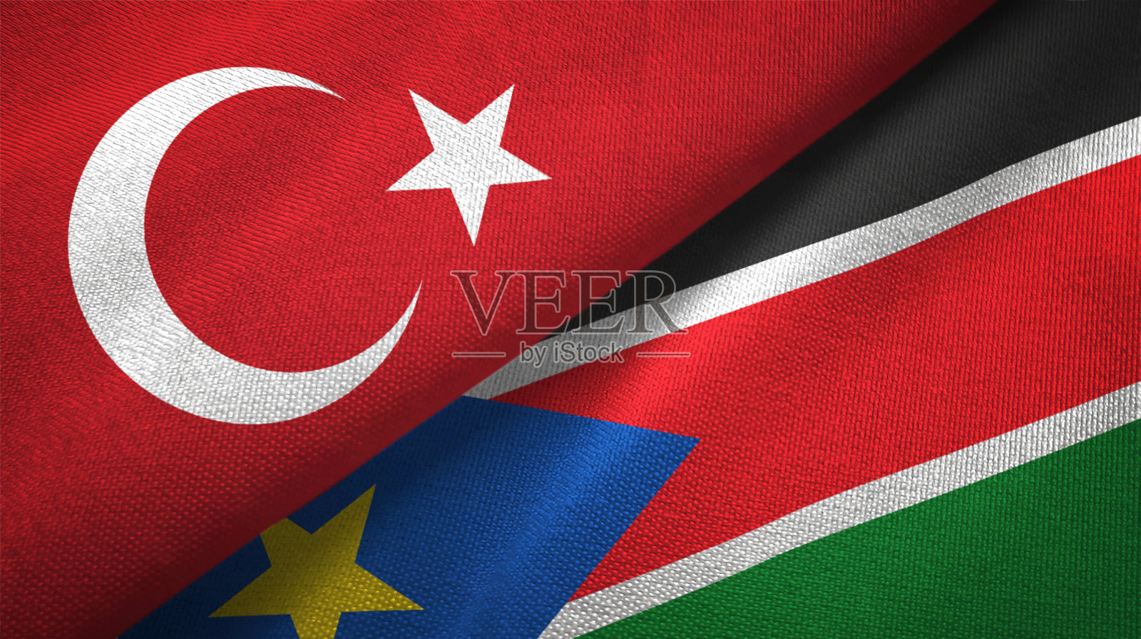 南苏丹和土耳其的两面旗布一起纺织，织物质地照片摄影图片