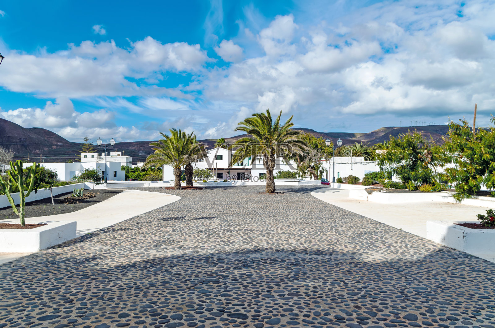 西班牙的城镇广场照片摄影图片