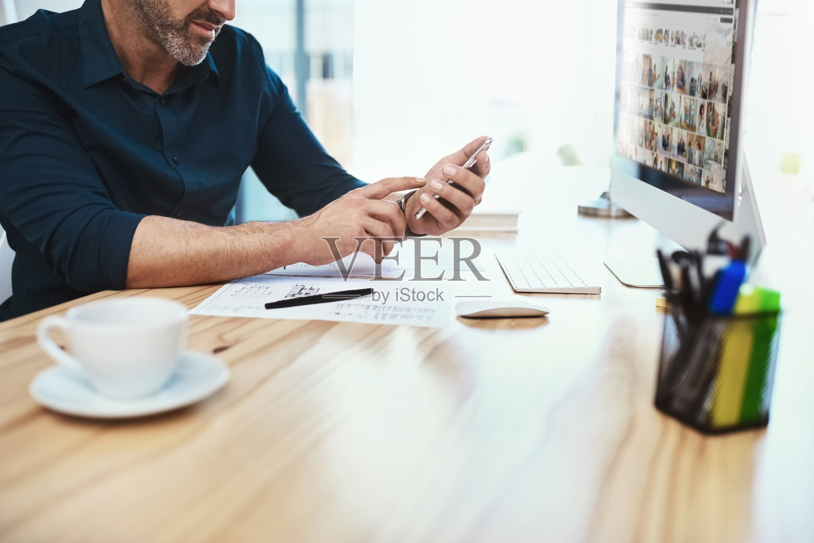 如果你有合适的人脉，你就拥有了一切照片摄影图片