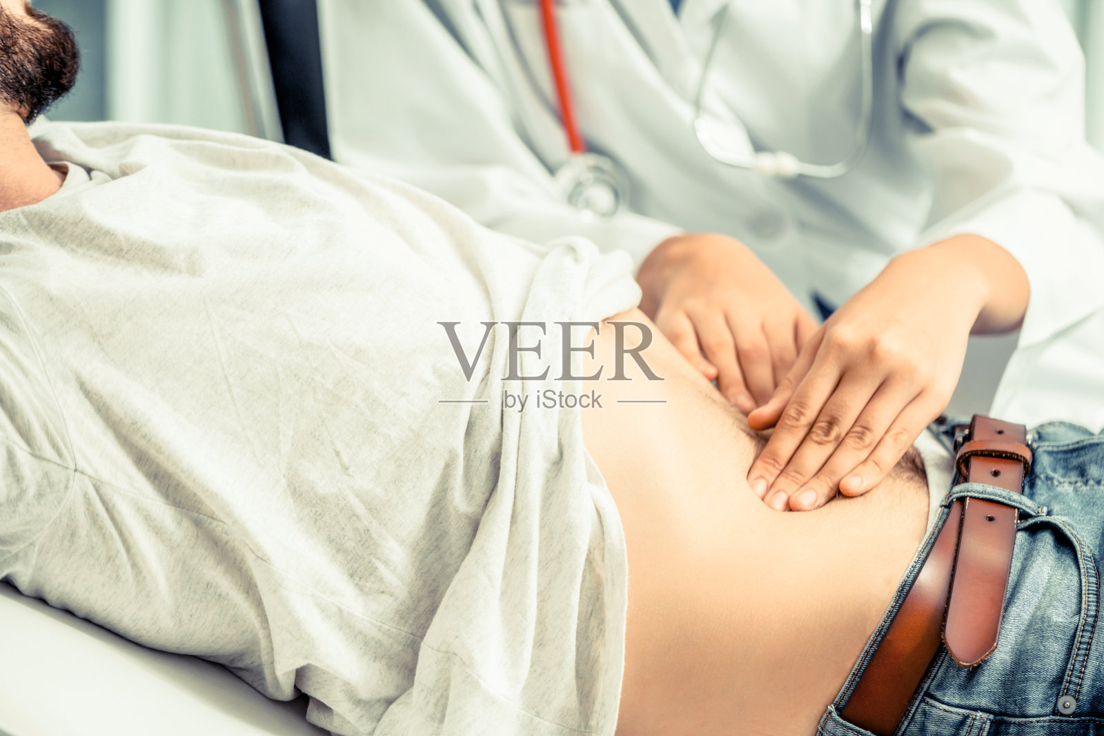 在医院工作的医生。照片摄影图片