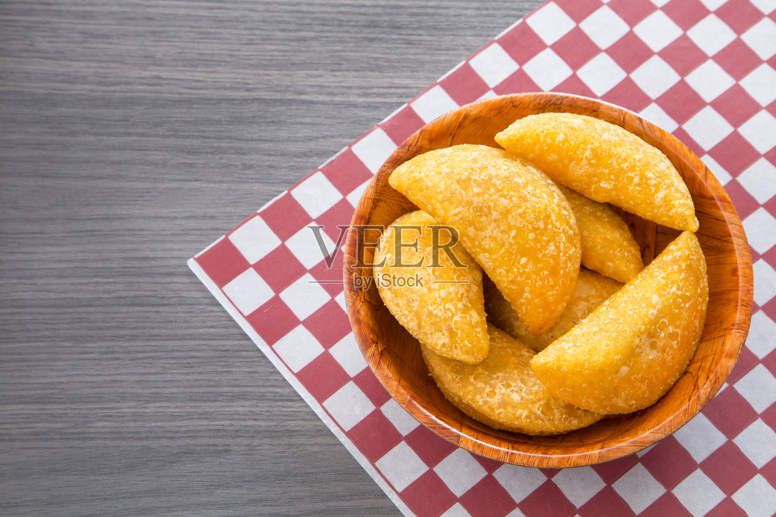 美味的肉馅卷饼-哥伦比亚美食照片摄影图片